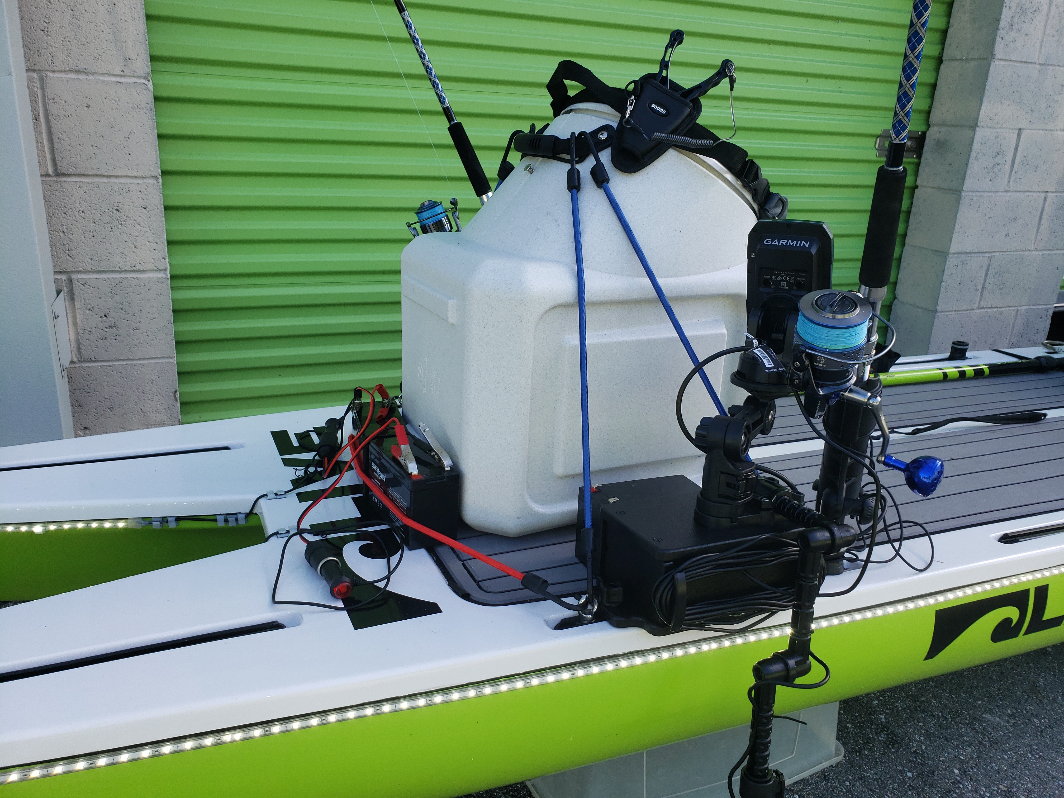 Close up of L4Expedition setup with depth finder, lights, and live well